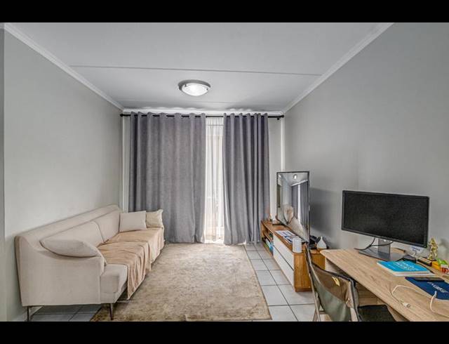 2 BEDROOM APARTMENT FOR SALE IN WITFIELD